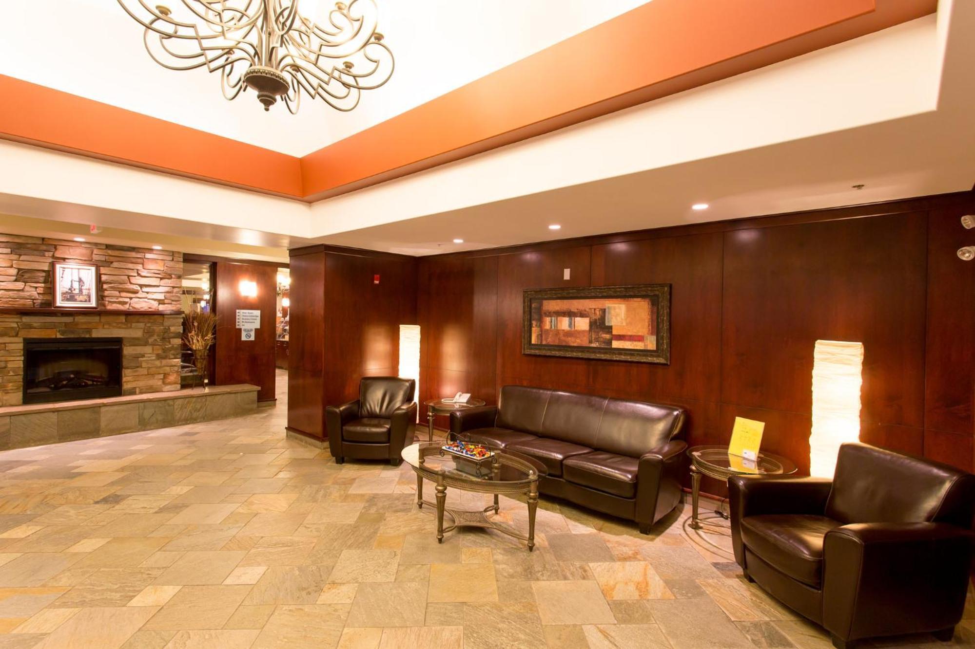 Holiday Inn Express & Suites Drayton Valley By Ihg Exterior photo